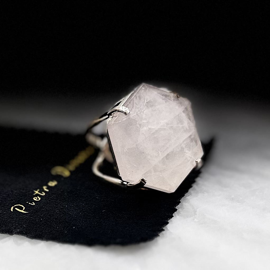 Δαχτυλίδι με ροζ χαλαζία 