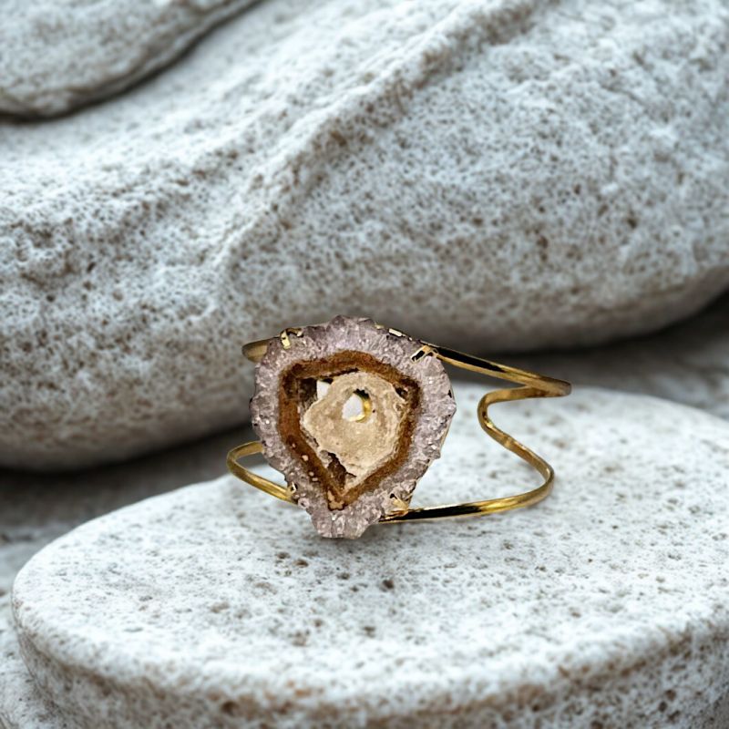 Φωτογραφία από Βραχιόλι με σταλακτίτη αμέθυστου 