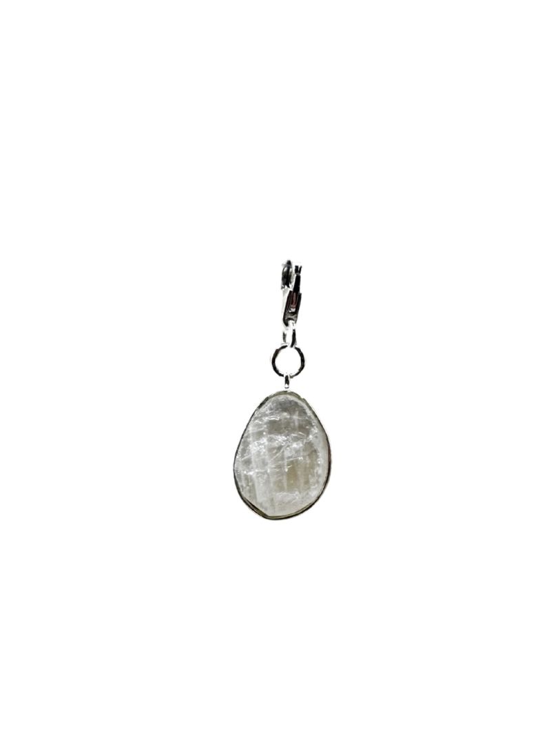 Φωτογραφία από Moonstone Charm